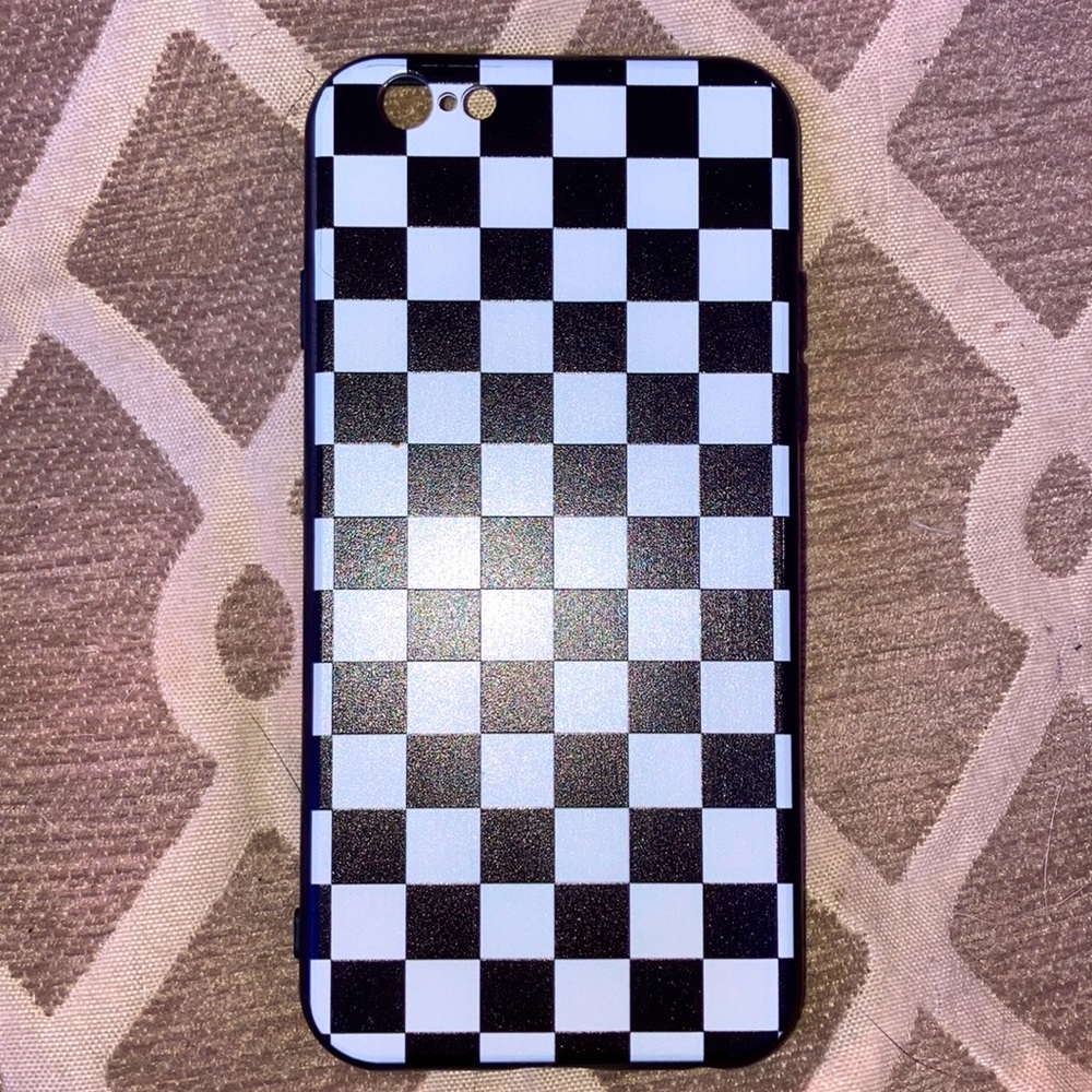 IPhone 6s checkered phone case